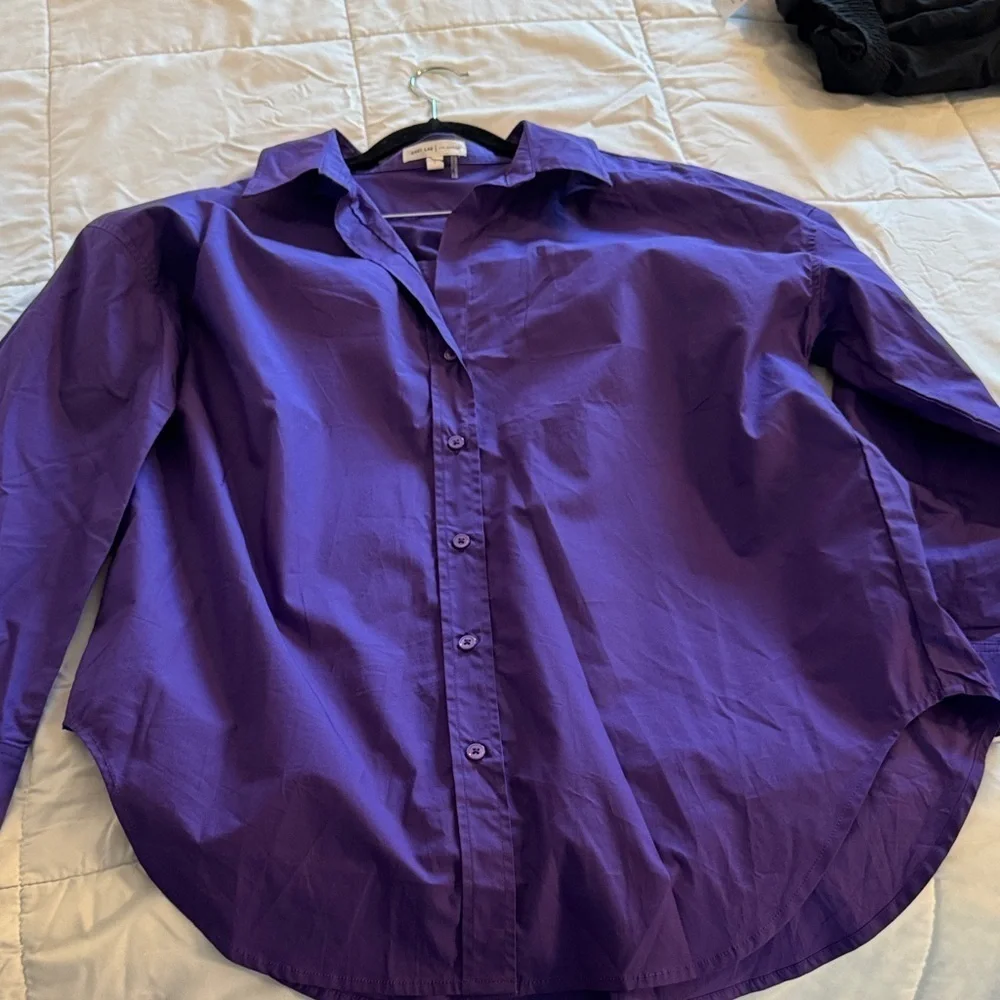 NWOT- Grey lab- Purple Women's Top- size large